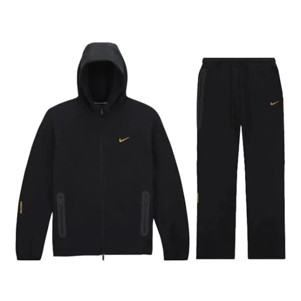 Nike Tech Essentials -Track Suit